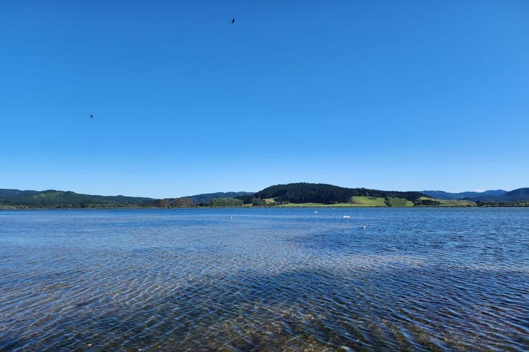 Photo of property in 32 Taniwha Place, Matarangi, 3592