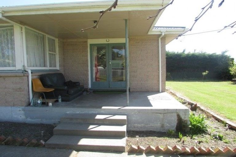 Photo of property in 37 Princes Street, Waikari, 7420