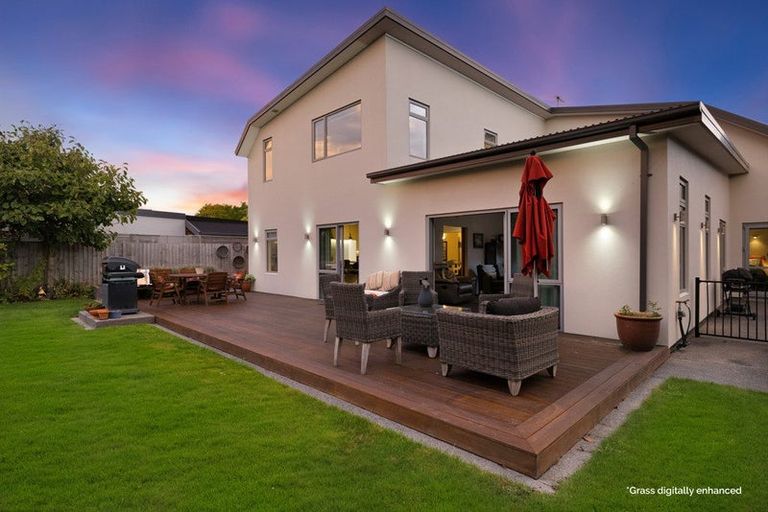 Photo of property in 11 Plynlimon Road, Fendalton, Christchurch, 8052