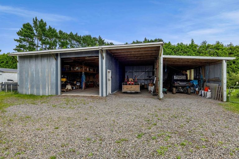 Photo of property in 325a Awai Road, Tarurutangi, New Plymouth, 4372