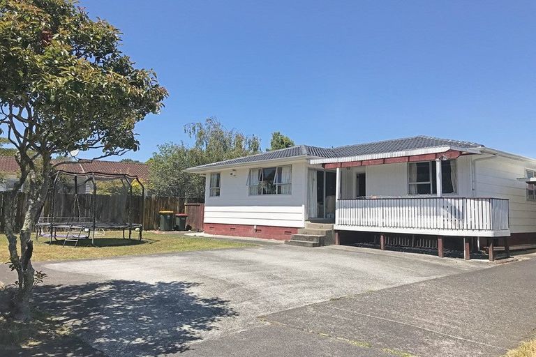 Photo of property in 6 Tangelo Place, Bucklands Beach, Auckland, 2012