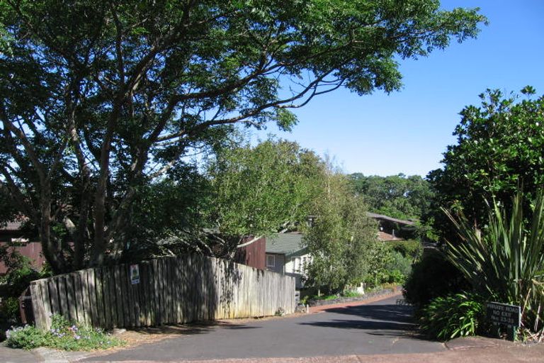 Photo of property in 33 Sylvan Park Avenue, Milford, Auckland, 0620