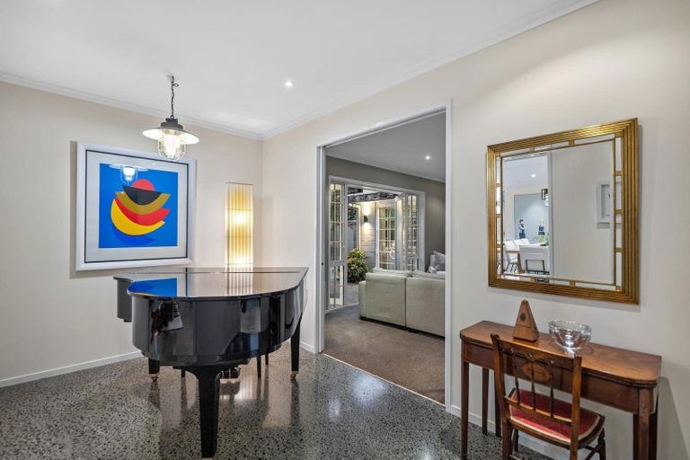 Photo of property in 9 Oak Lane, Coatesville, 0793