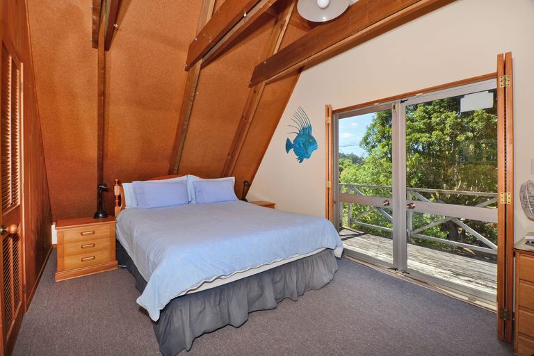 Photo of property in 5 Waetford Road, Matapouri, Whangarei, 0173