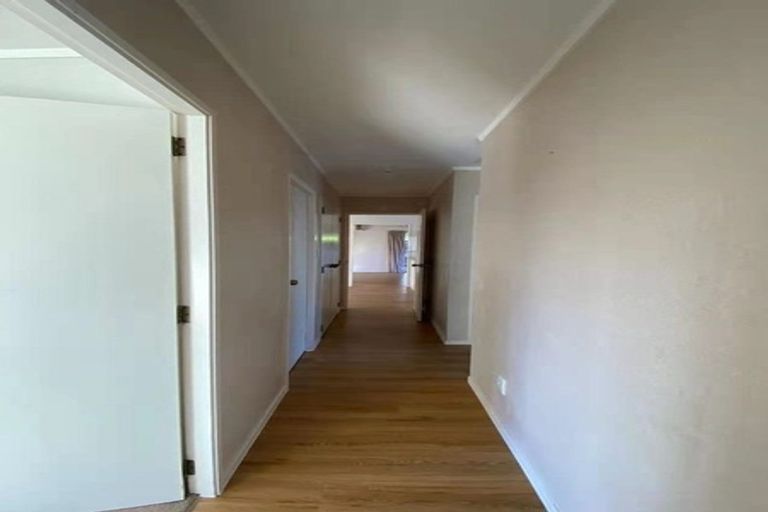 Photo of property in 56 Vintage Drive, Henderson, Auckland, 0612