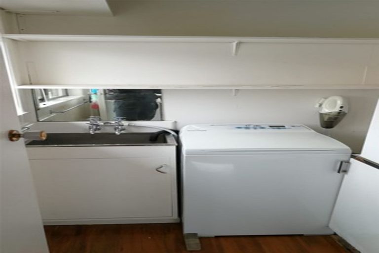 Photo of property in 4 Gregory Place, Mount Roskill, Auckland, 1041