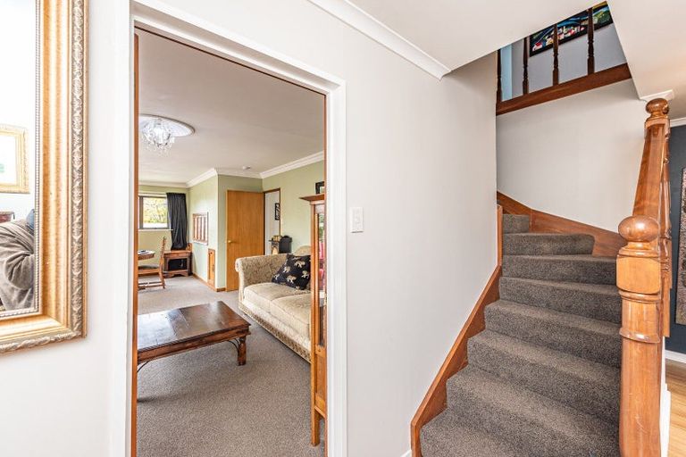 Photo of property in 1 Iwiroa Terrace, Durie Hill, Whanganui, 4500