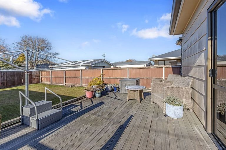 Photo of property in 23 Oriana Crescent, Hornby, Christchurch, 8042