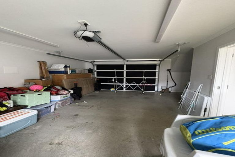 Photo of property in 7 Desert Gold Lane, Wallaceville, Upper Hutt, 5018