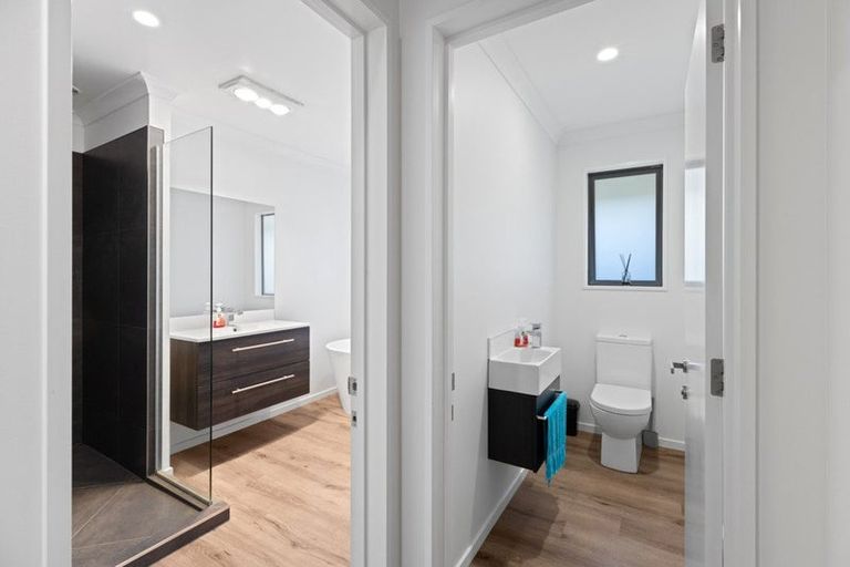 Photo of property in 62 Tiritiri Moana Drive, Pegasus, 7612