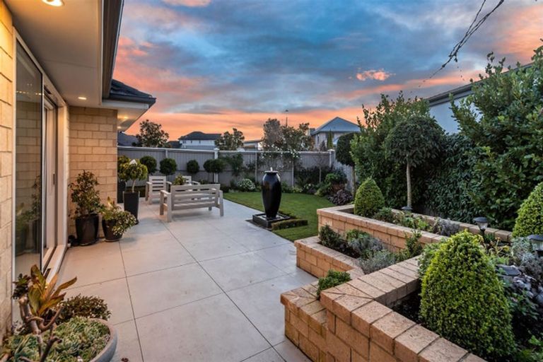 Photo of property in 61 Westpark Drive, Burnside, Christchurch, 8053