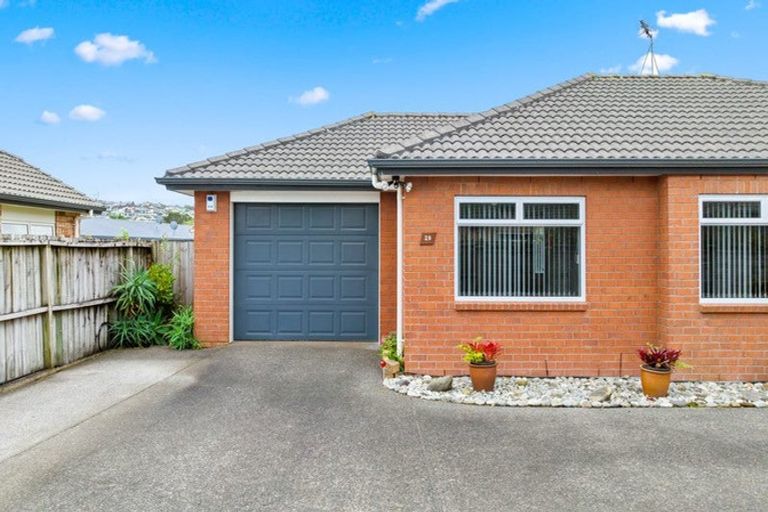 Photo of property in 28 Dan Tori Place, Orewa, 0931