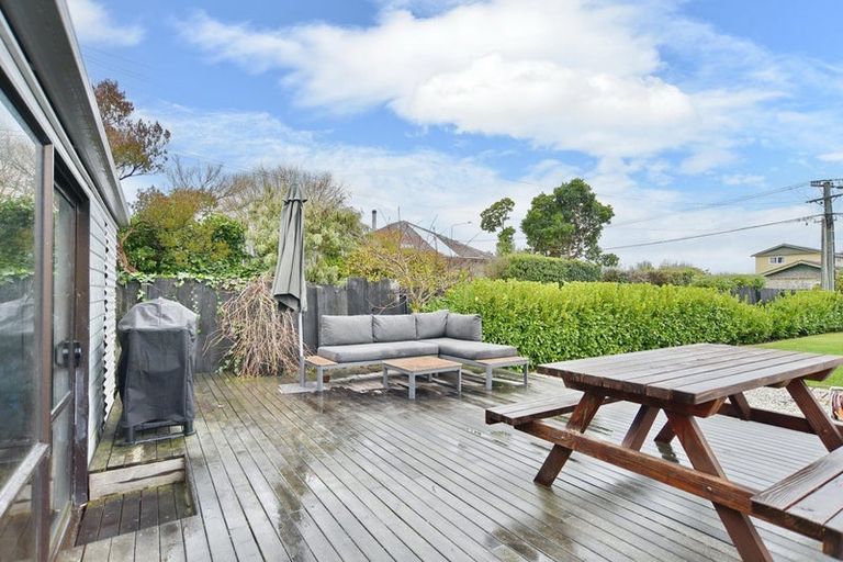 Photo of property in 25 Mackworth Street, Woolston, Christchurch, 8062