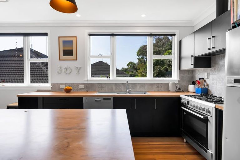 Photo of property in 223 Powderham Street, New Plymouth, 4310