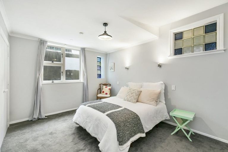 Photo of property in 241/21 Left Bank, Te Aro, Wellington, 6011