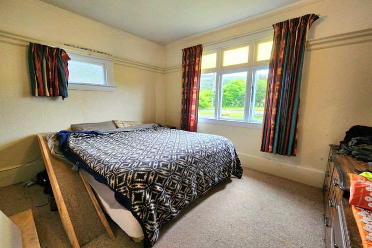 Photo of property in 678 Seven Mile Road, Runanga, 7803