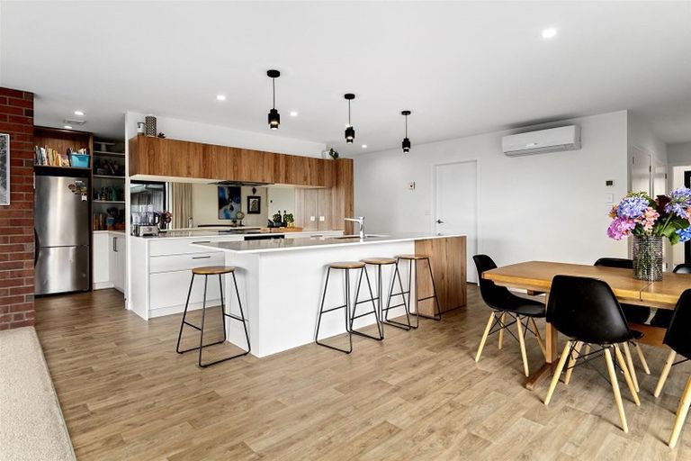 Photo of property in 110 Waikite Road, Welcome Bay, Tauranga, 3175