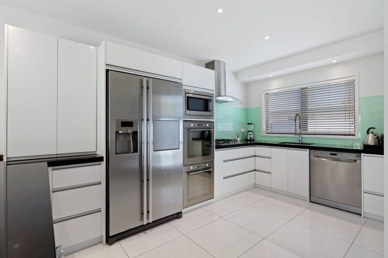 Photo of property in 143a Oceanview Road, Mount Maunganui, 3116