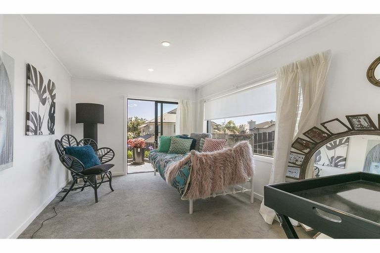 Photo of property in 82 Bay Street, Red Beach, 0932