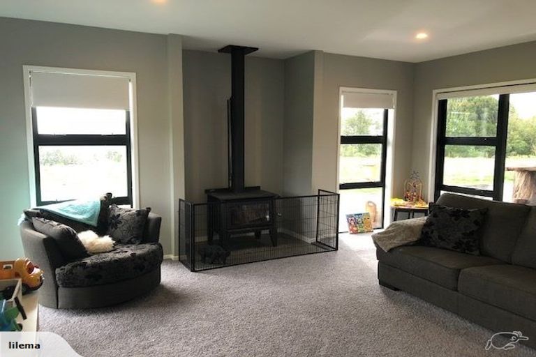 Photo of property in 171 Hickman Road, Urenui, 4375