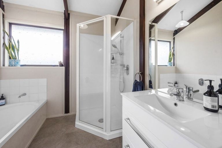 Photo of property in 30 Bryce Road, Kapenga, Rotorua, 3077