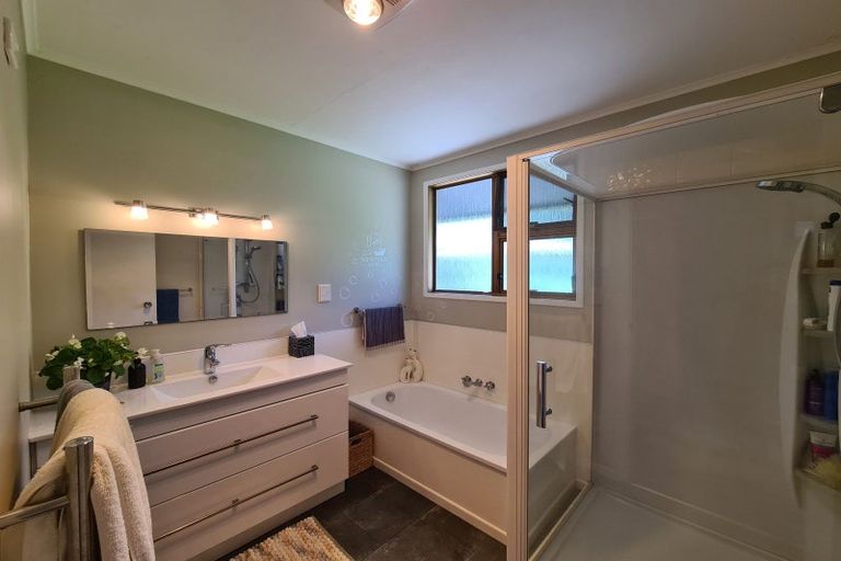 Photo of property in 30 Driving Creek Road, Coromandel, 3506