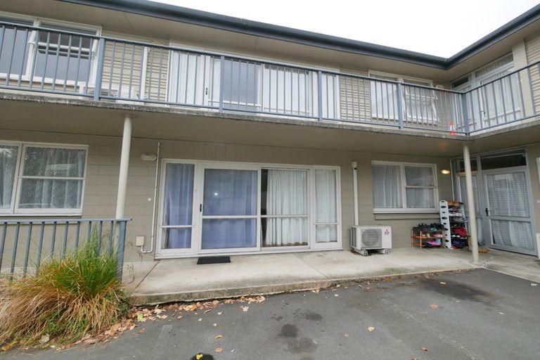 Photo of property in 77 Manor Place, Dunedin Central, Dunedin, 9016
