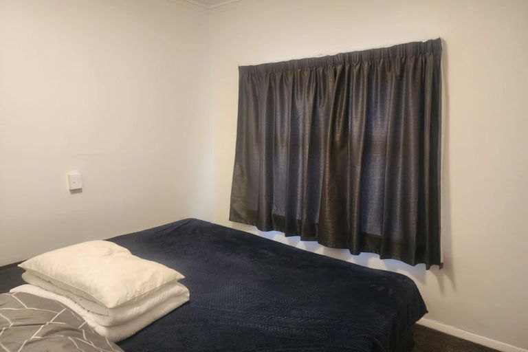 Photo of property in 12 Beauchamp Street, Tawa, Wellington, 5028