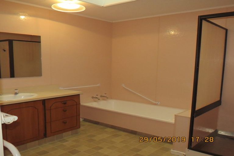 Photo of property in 1/75 Reynolds Road, Havelock North, 4130