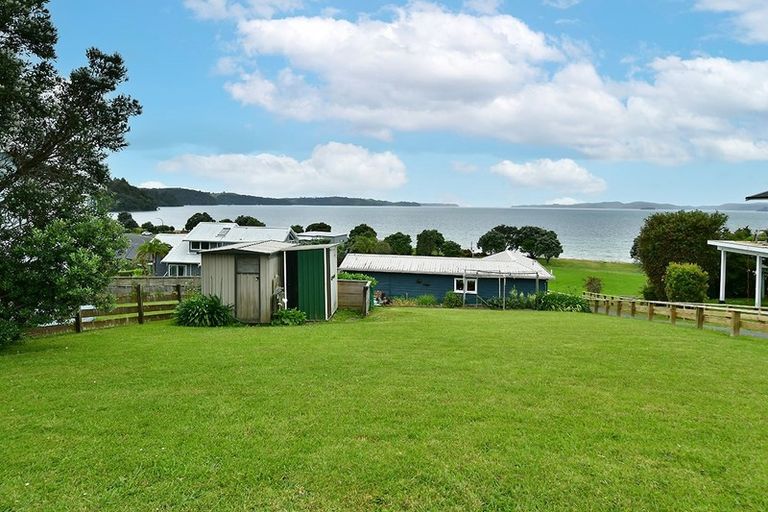 Photo of property in 24 Kahurangi Place, Snells Beach, 0920