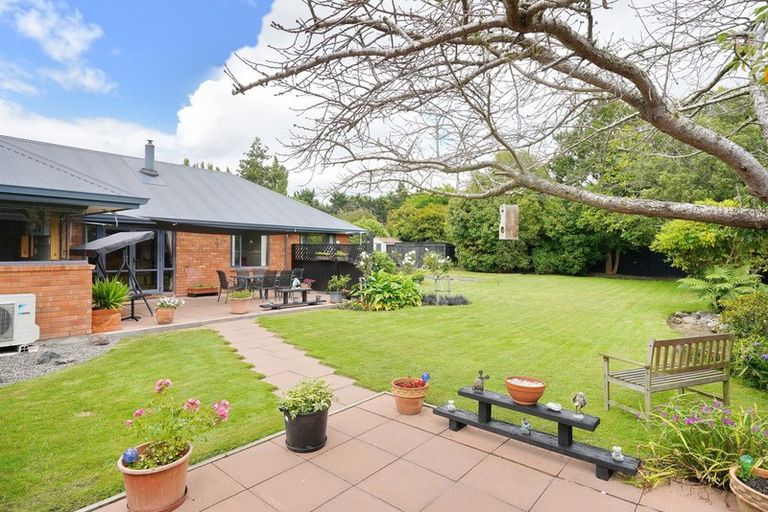 Photo of property in 12 Pearce Place, Kaiapoi, 7630
