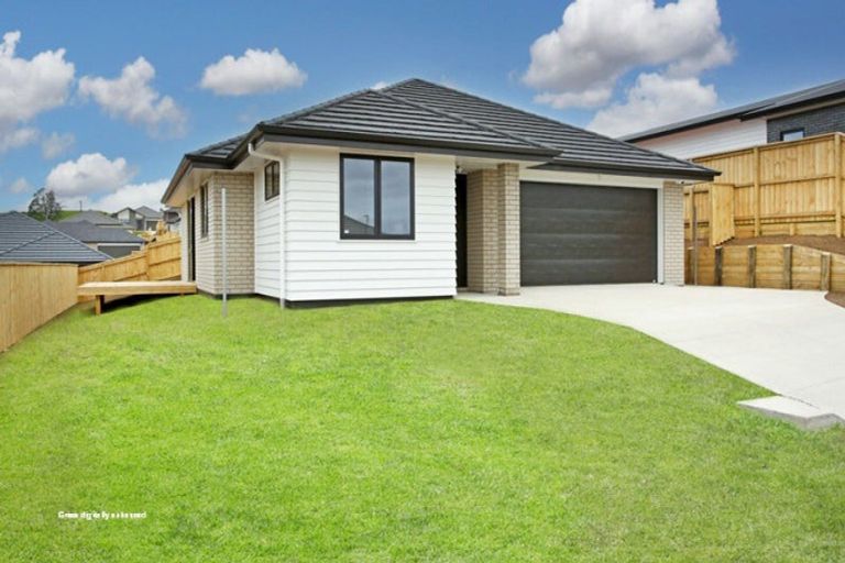 Photo of property in 12 Viv Green Place, Pokeno, 2402