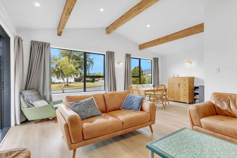 Photo of property in 8 Kentucky Street, Totara Park, Upper Hutt, 5018