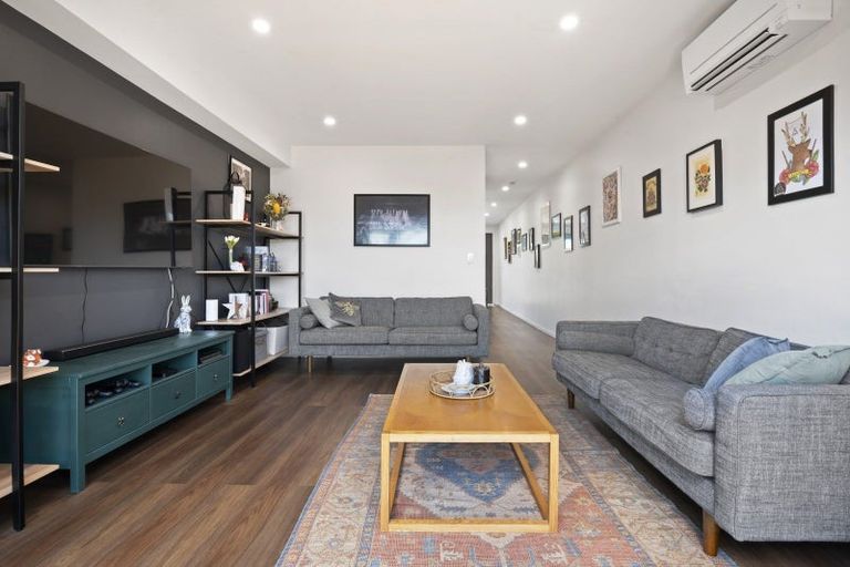 Photo of property in 28 Karoro Road, Flat Bush, Auckland, 2019