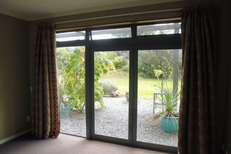 Photo of property in 9 Puriri Road, Waikanae, 5036
