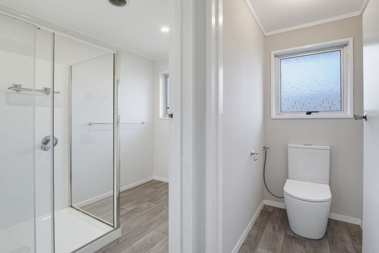 Photo of property in 1 Dunk Place, Milson, Palmerston North, 4414