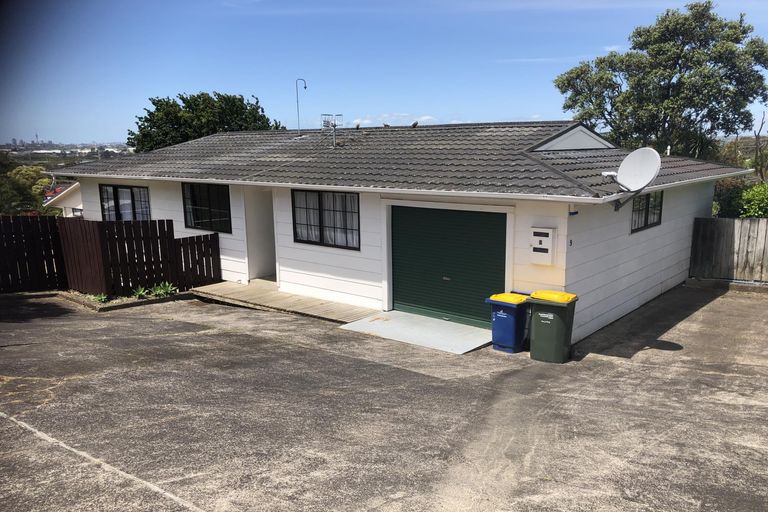 Photo of property in 9 Denarius Lane, Glendene, Auckland, 0602