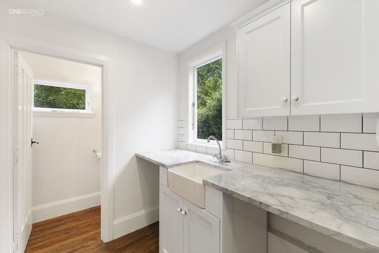 Photo of property in 14 Valley Road, Cashmere, Christchurch, 8022