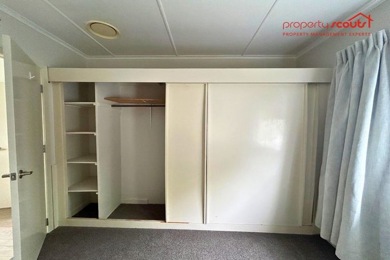 Photo of property in 1/12 Holiday Road, Stanmore Bay, Whangaparaoa, 0932