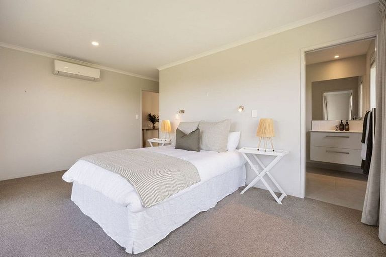 Photo of property in 29 Jarrett Terrace, Leamington, Cambridge, 3432