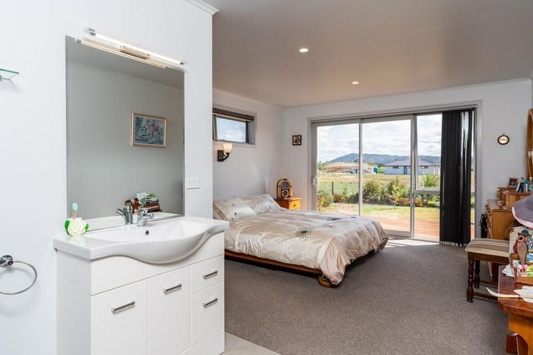 Photo of property in 6 Maries Way, Waipu, 0510