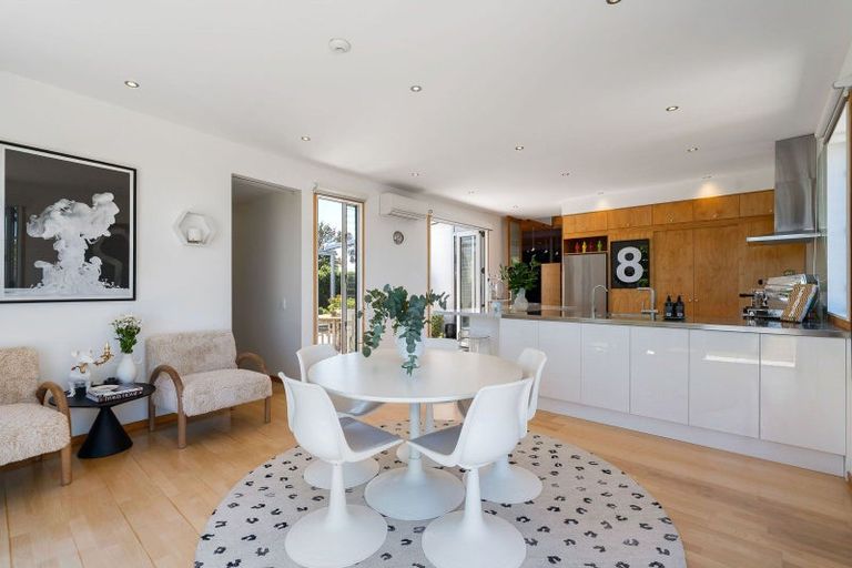 Photo of property in 6 Stormanstown Way, Seatoun, Wellington, 6022