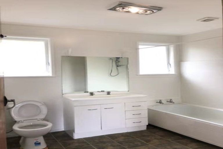 Photo of property in 39d Tomo Street, New Lynn, Auckland, 0600