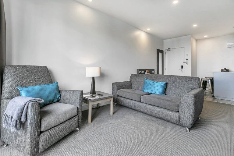 Photo of property in 301/31 Davis Crescent, Newmarket, Auckland, 1023