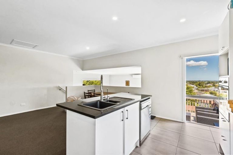 Photo of property in 159 Keri Vista Rise, Papakura, 2110