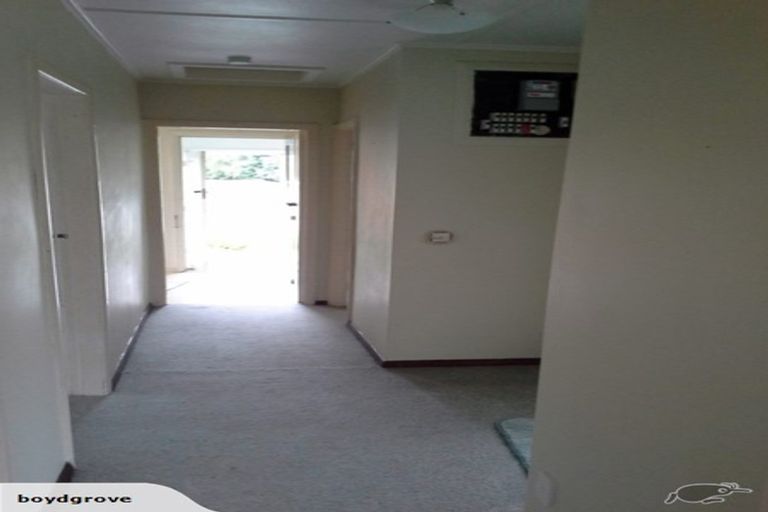 Photo of property in 5 Waldie Grove, Avalon, Lower Hutt, 5011