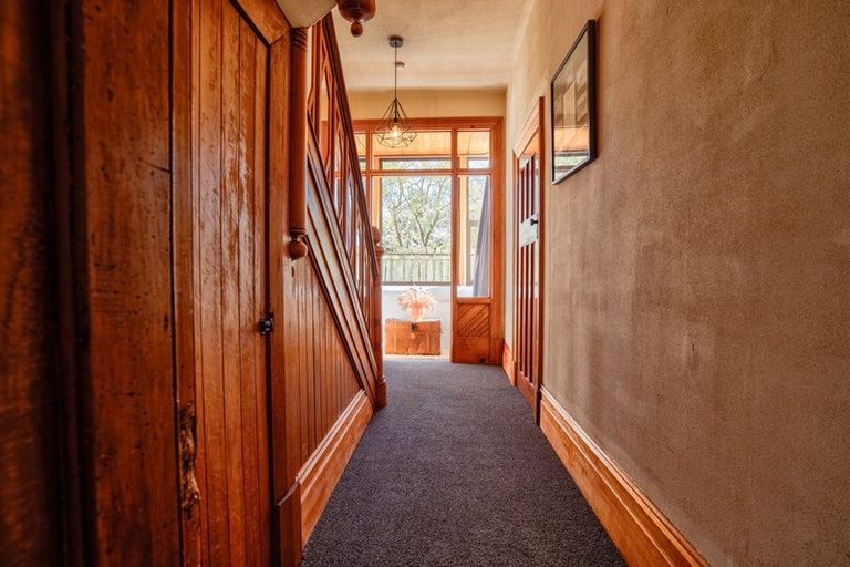 Photo of property in 6 Johnson Street, Milton, 9220