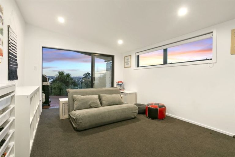Photo of property in 10 Hillcrest Road, Hatfields Beach, Orewa, 0931