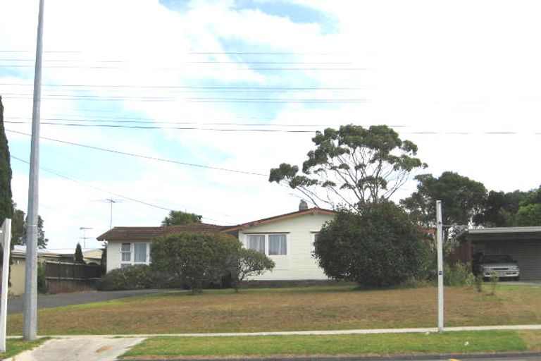 Photo of property in 2/310 East Coast Road, Forrest Hill, Auckland, 0620