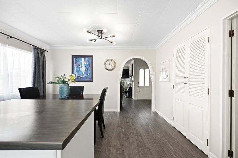 Photo of property in 20 Jasmine Avenue, Dinsdale, Hamilton, 3204